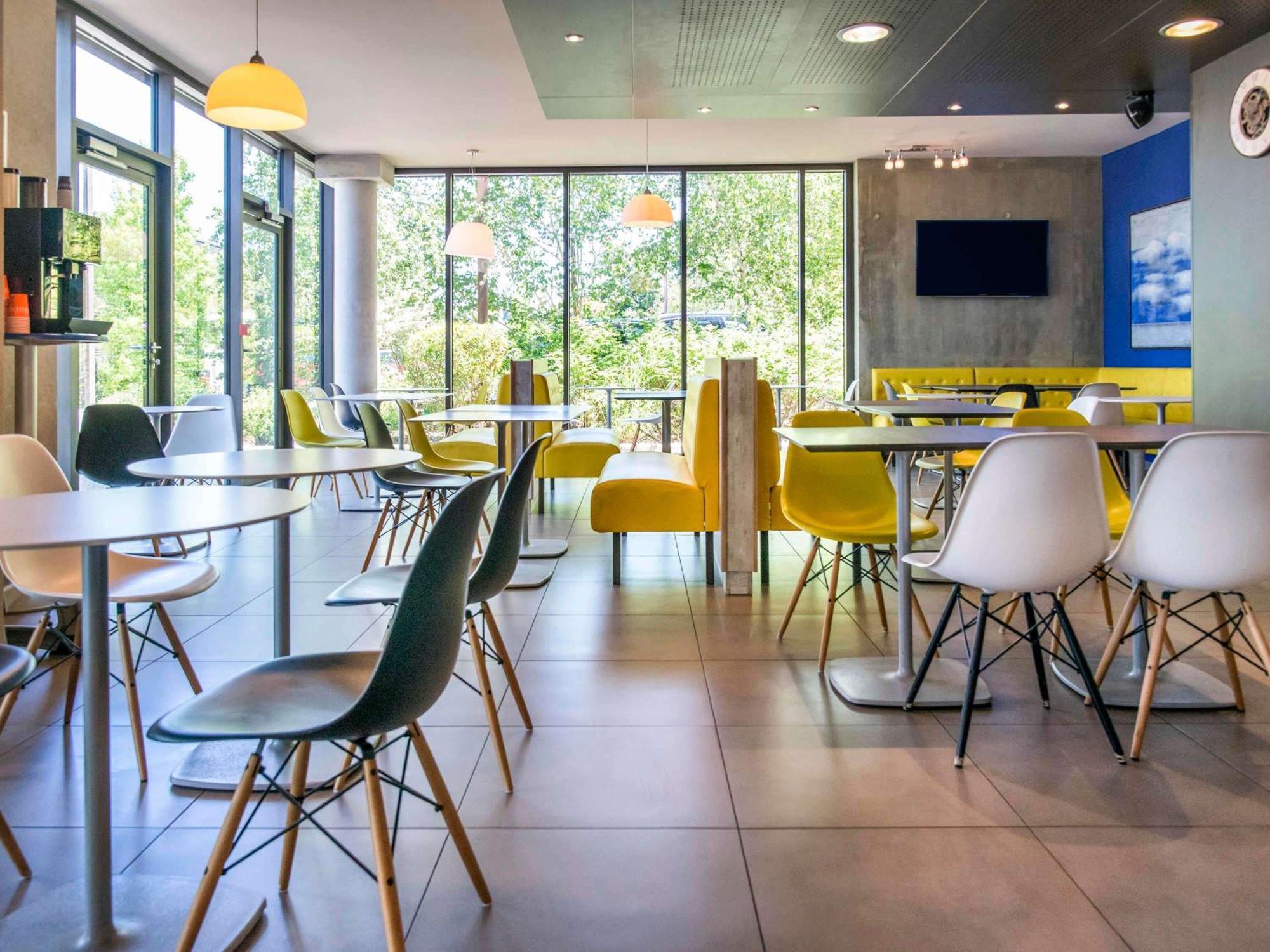 Ibis Budget Archamps Porte De Geneve מראה חיצוני תמונה