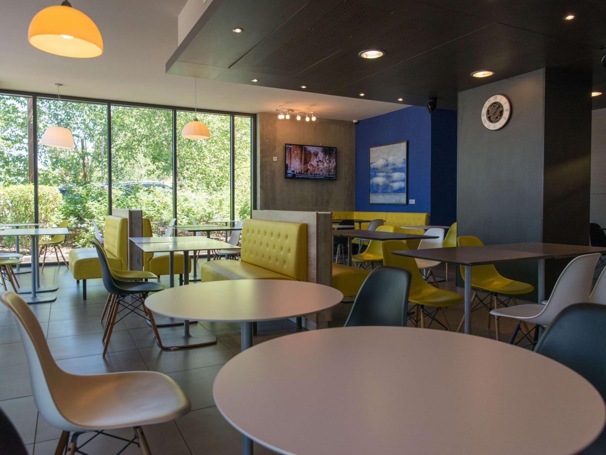 Ibis Budget Archamps Porte De Geneve מראה חיצוני תמונה